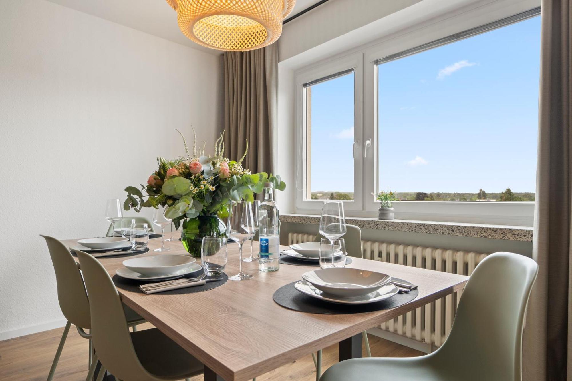 *Top* Moderne Wohnung - Naehe Koeln: Dom, Messe, Flughafen, Lanxess-Arena Бергиш-Гладбах Экстерьер фото