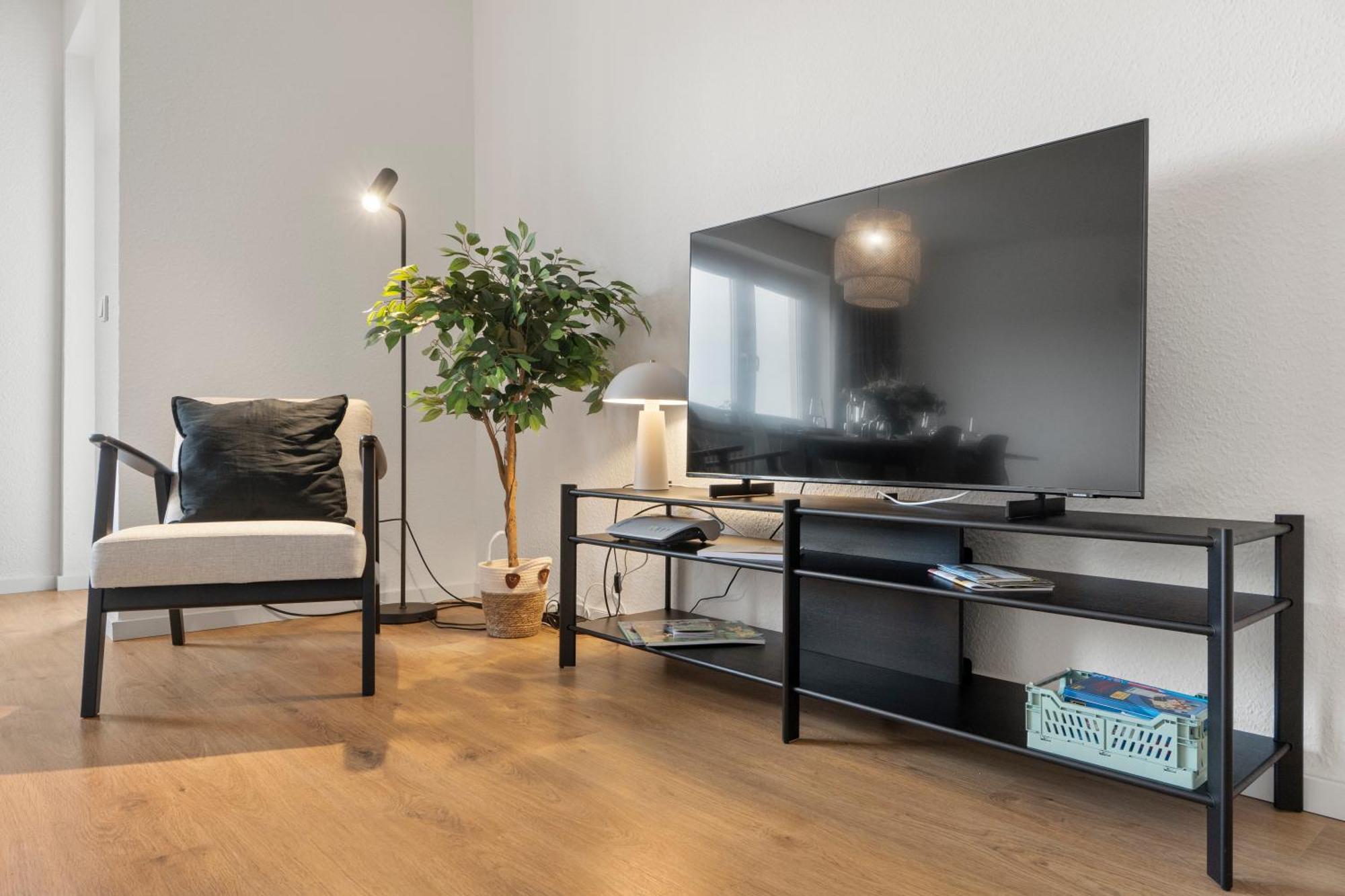 *Top* Moderne Wohnung - Naehe Koeln: Dom, Messe, Flughafen, Lanxess-Arena Бергиш-Гладбах Экстерьер фото